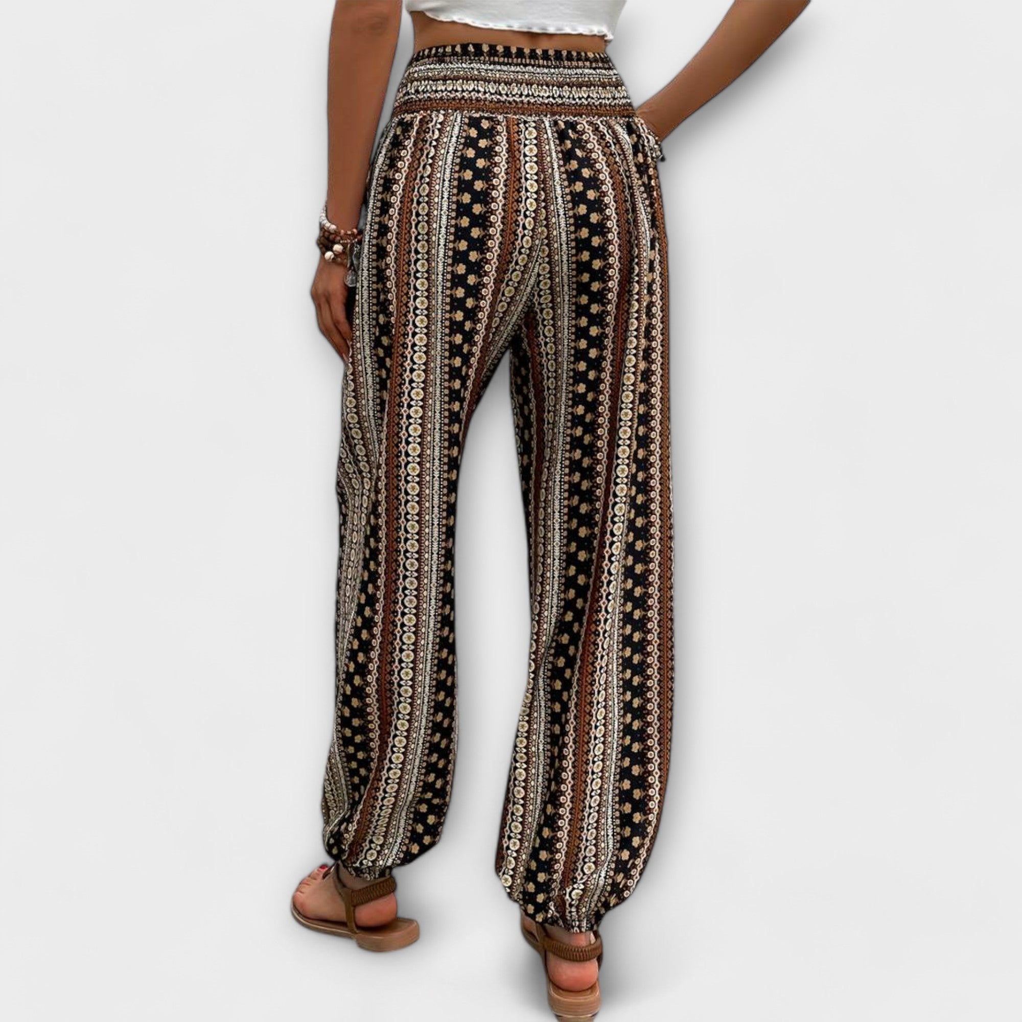 Scarlett - Trousers With Ethnic Graphic