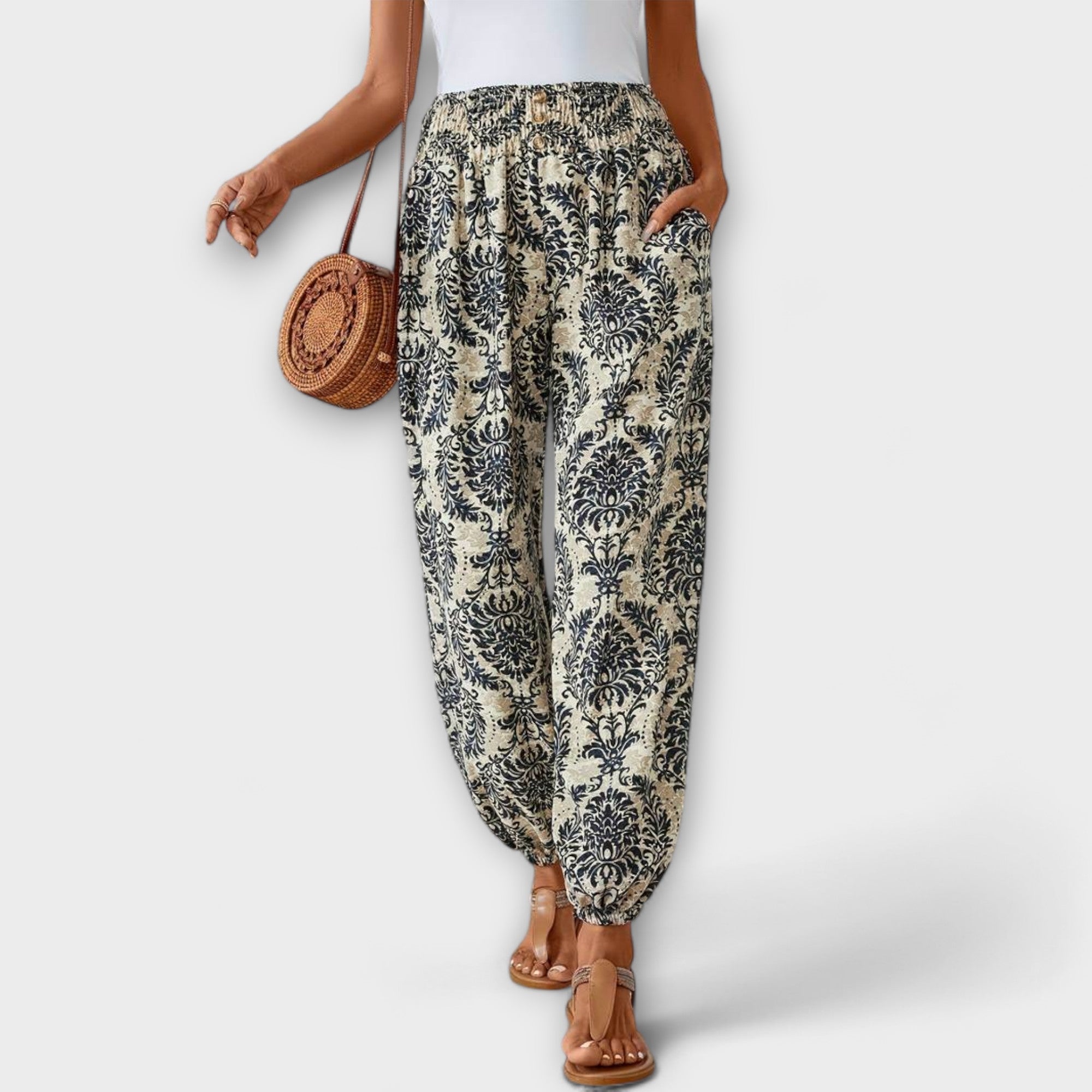 Scarlett - Trousers With Ethnic Graphic
