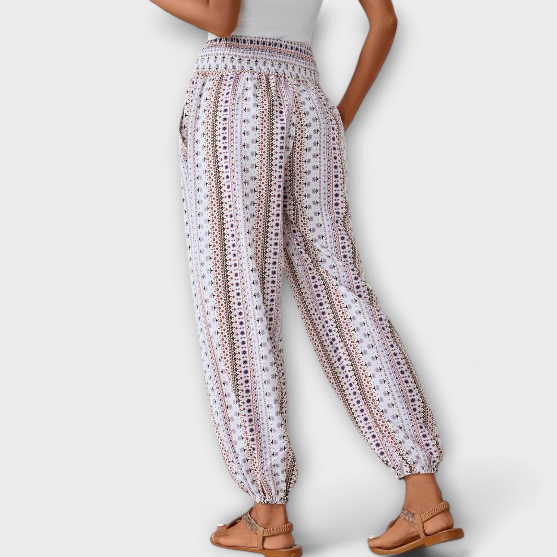 Scarlett - Trousers With Ethnic Graphic