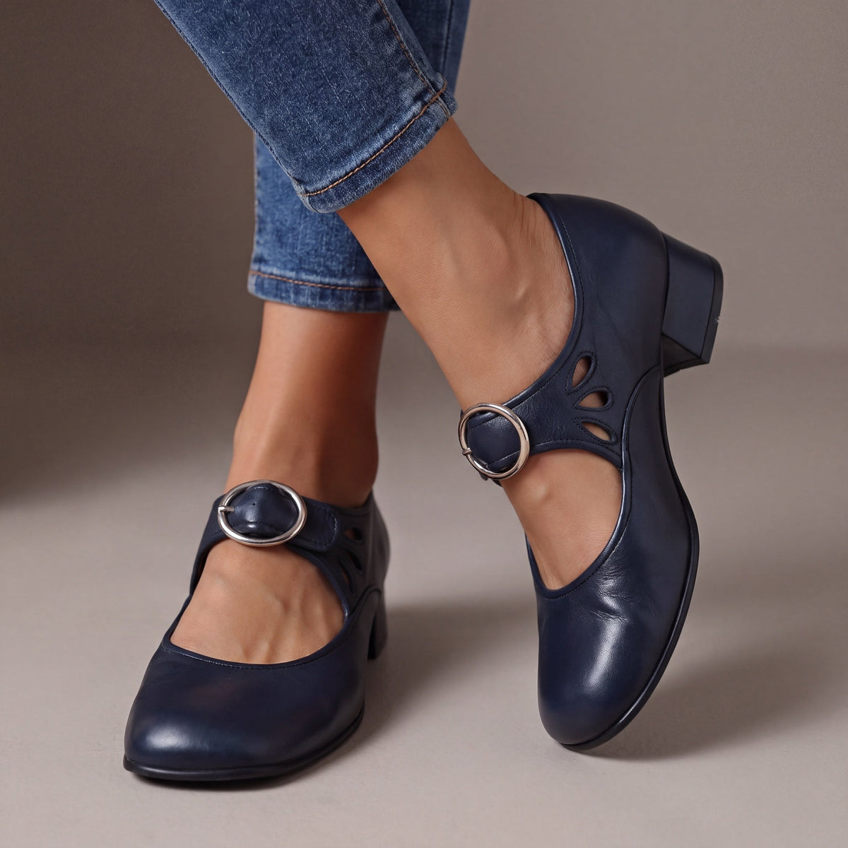 Veronica | Leather Block-Heel Mary Jane Shoes